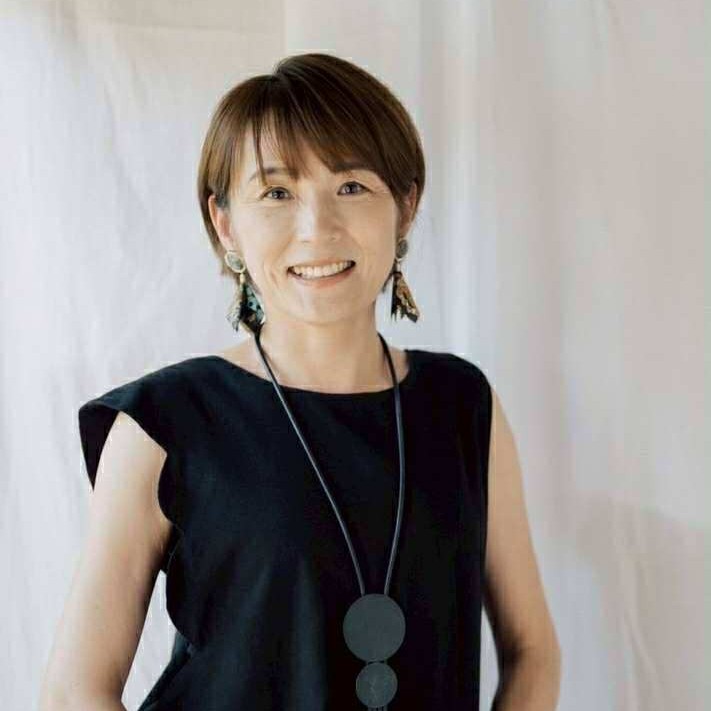 正堺 万紗依｜顔ヨガインストラクター